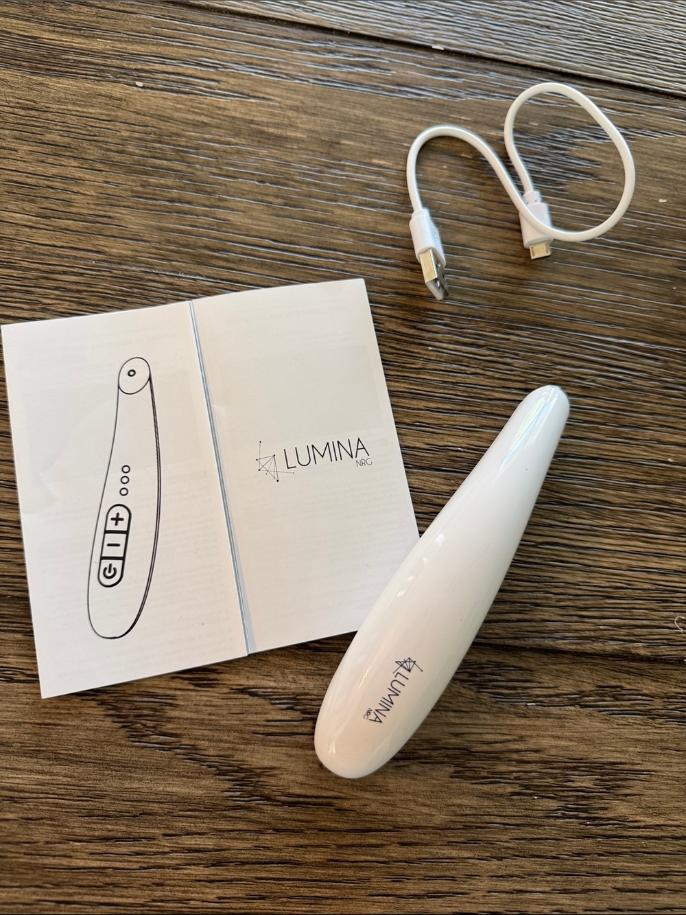 Lumina NRG 3-in-1 eye massager & red light wand. NEW!